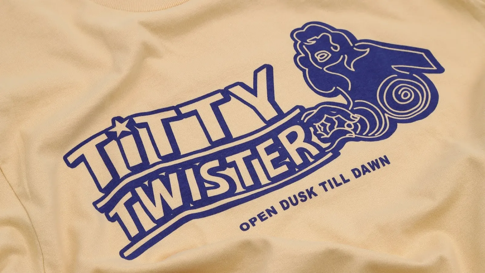 フロムダスクティルドーン ティッティーツイスター Tシャツ