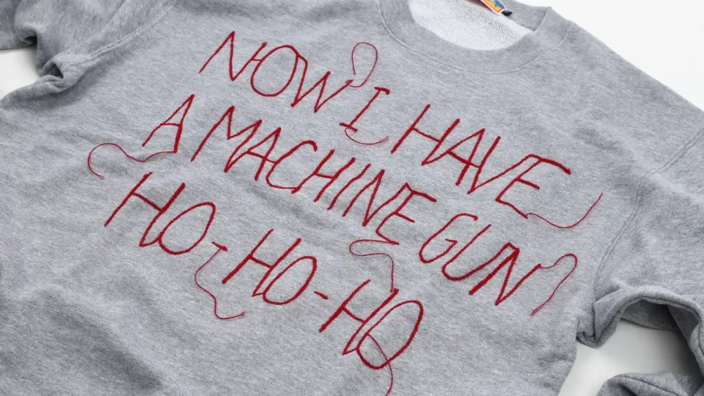 ダイハード マシンガンは頂いたぜ！ 刺繍スウェット